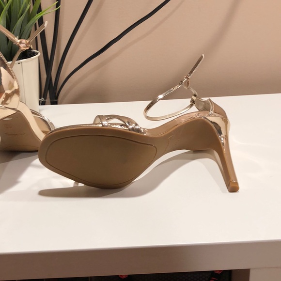 Super sexy rose gold heels - Picture 3 of 3